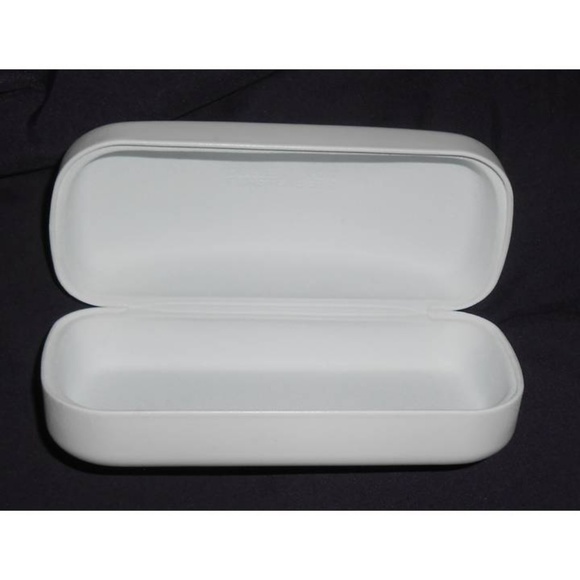 NEW Diane Von Furstenberg eyeglass / sunglass case - Picture 2 of 4